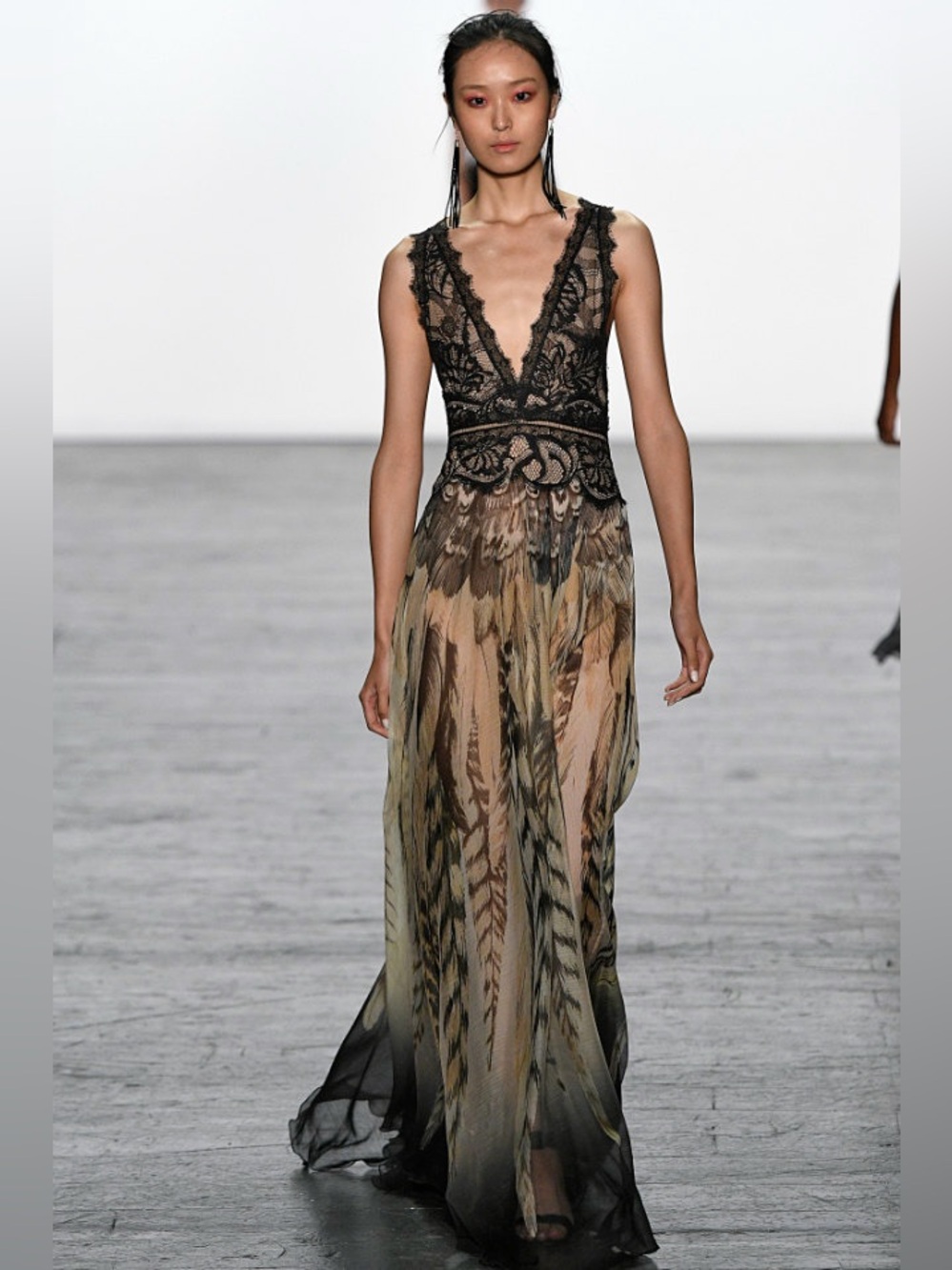 Tadashi Shoji Runway Black Lace Overlay Cocktail Dress - Picture 4 of 5